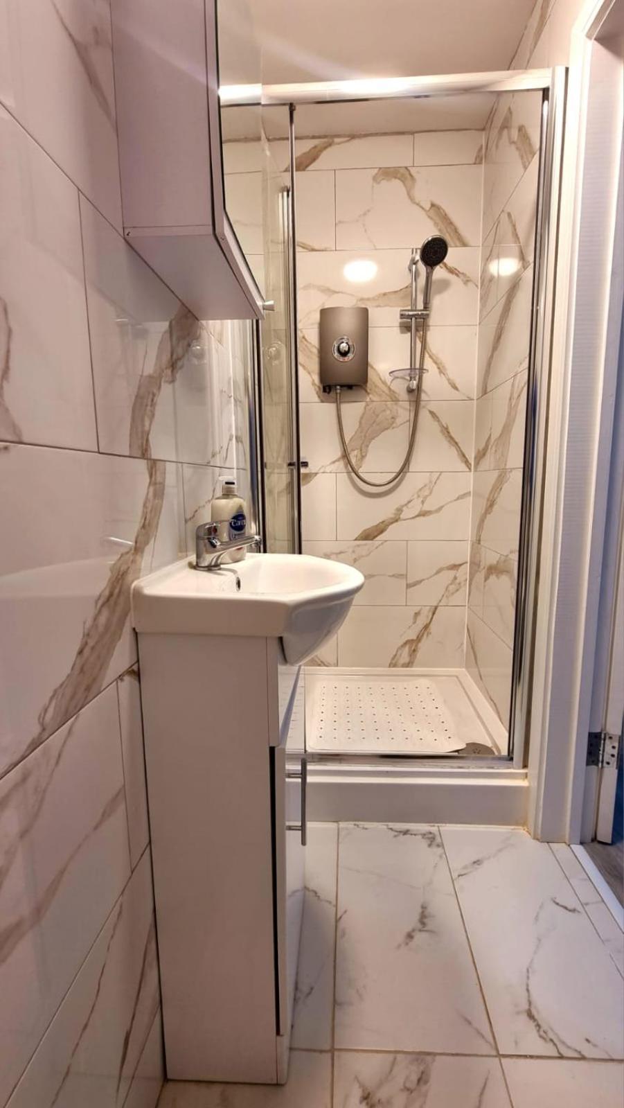 Brand New Flat Close To Turnpike Lane Tube Station Londen Buitenkant foto