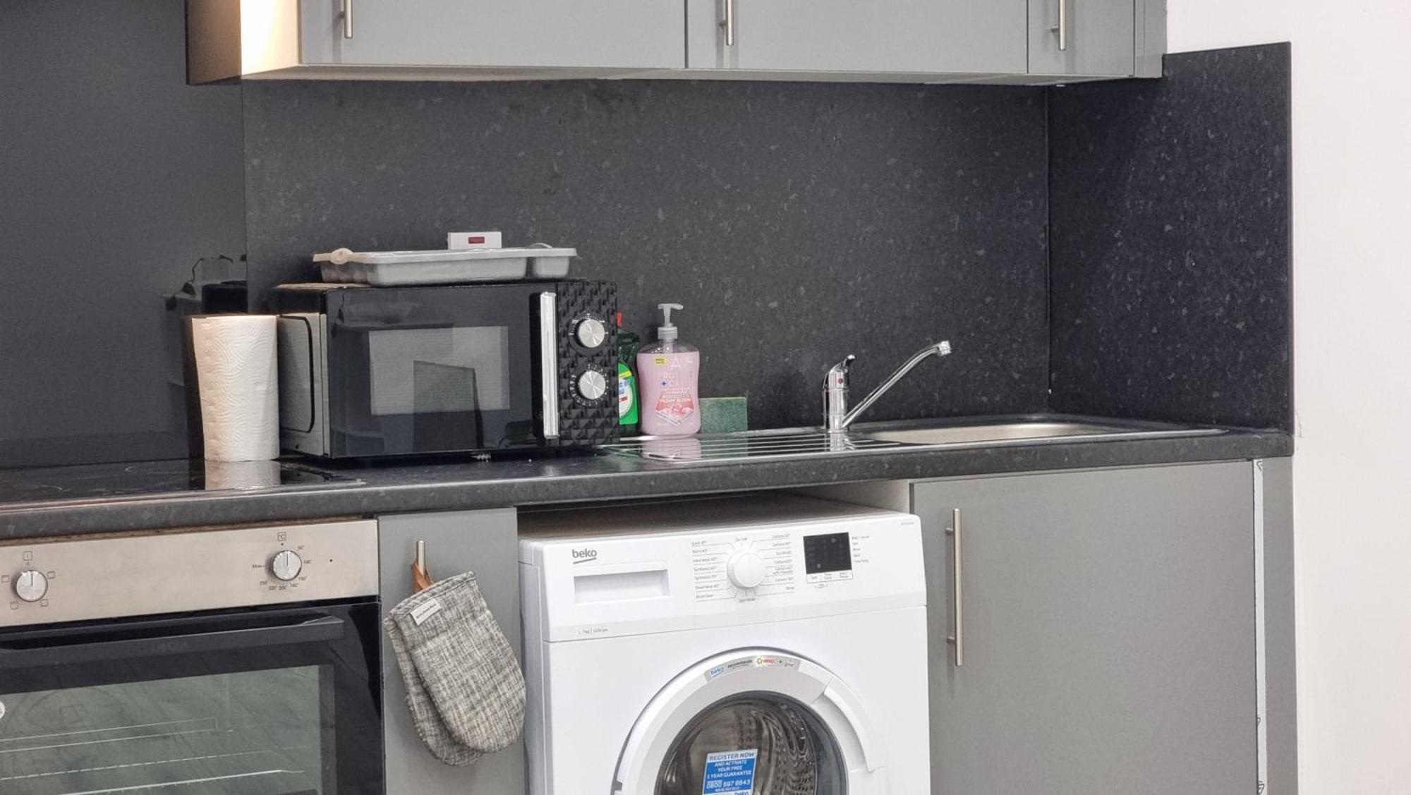 Brand New Flat Close To Turnpike Lane Tube Station Londen Buitenkant foto